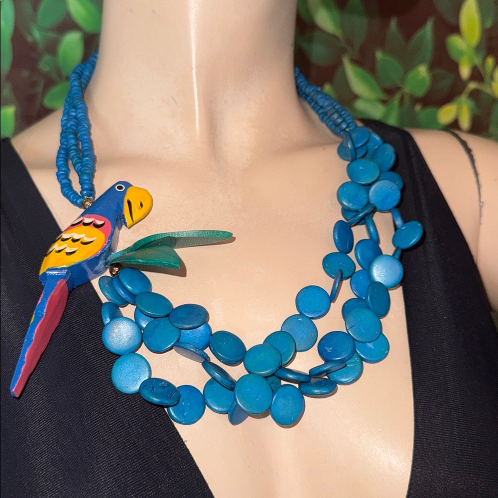 Vintage Parrot Wooden Beaded Necklace - Picture 11 of 12